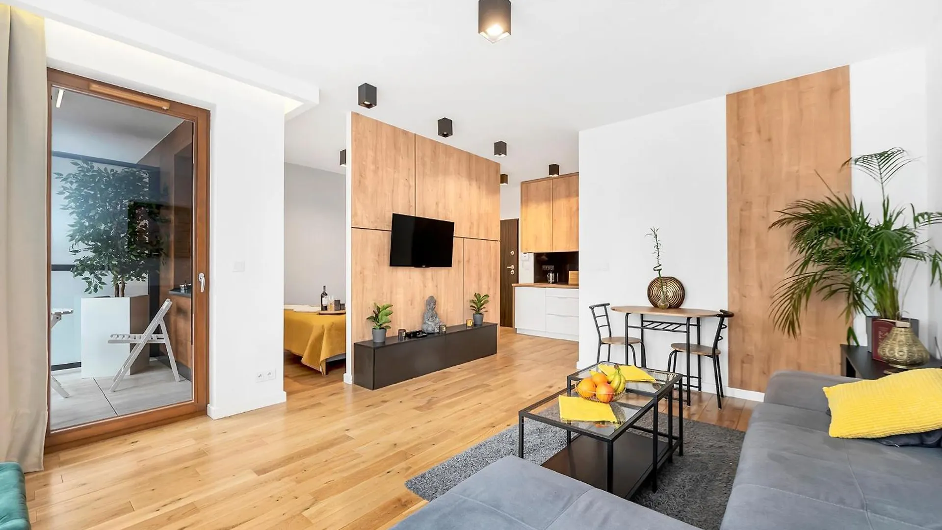 Lumina Apartment With Parking Near Muzeum Powstania Warszawa