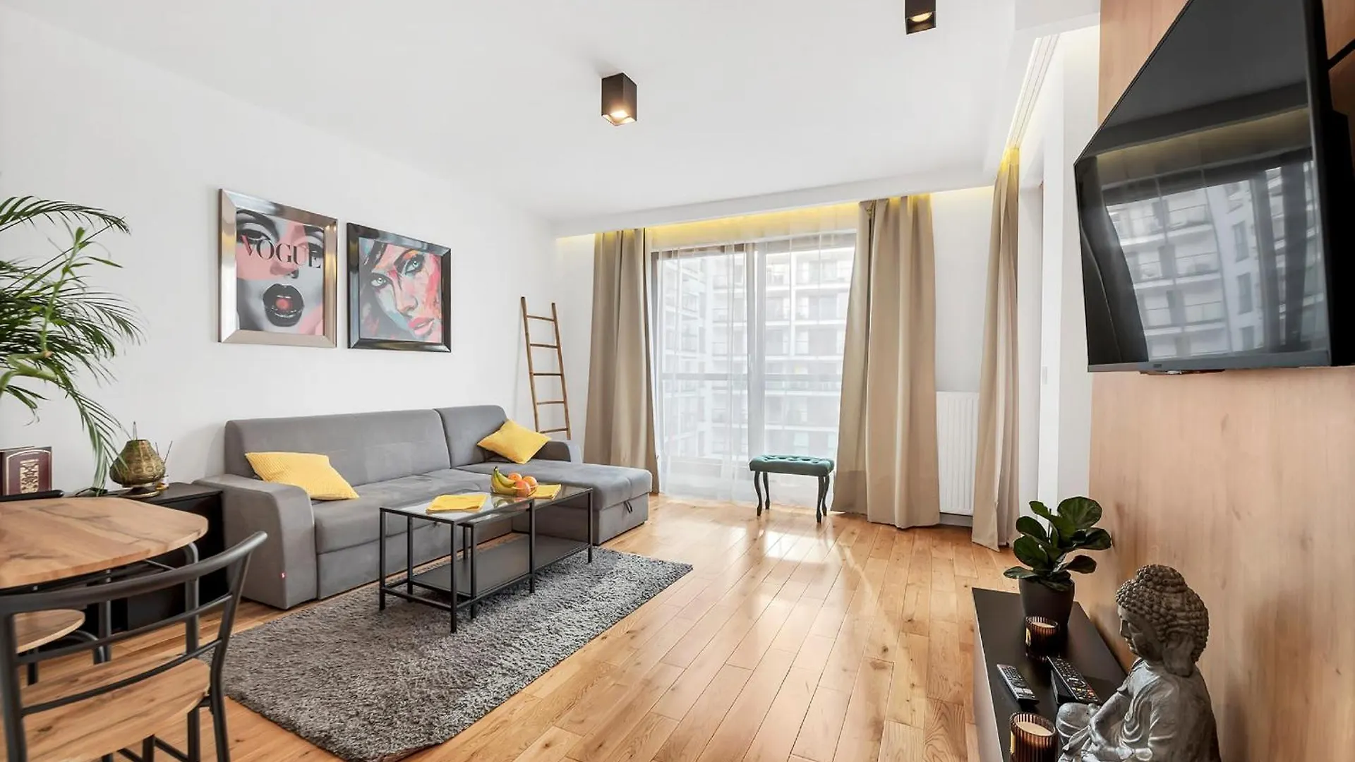 Lumina Apartment With Parking Near Muzeum Powstania Warsaw